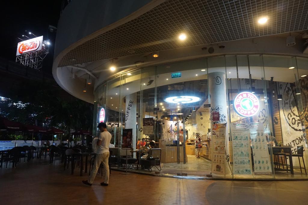 Moumou Hostel Bangkok Extérieur photo